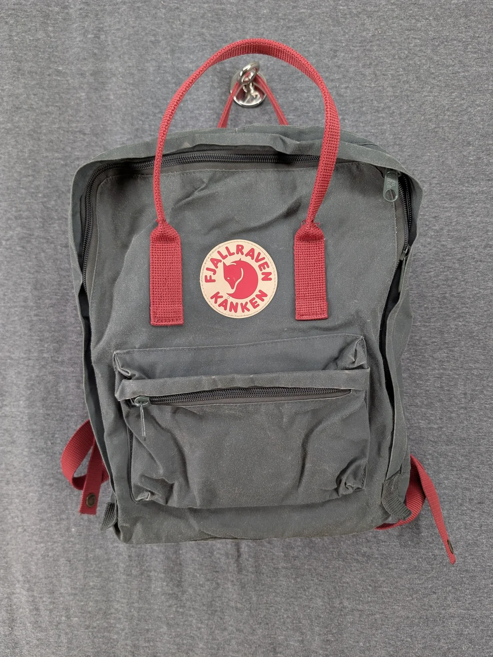 Fjallraven Kånken Backpack - Dark Gray with Red Accents